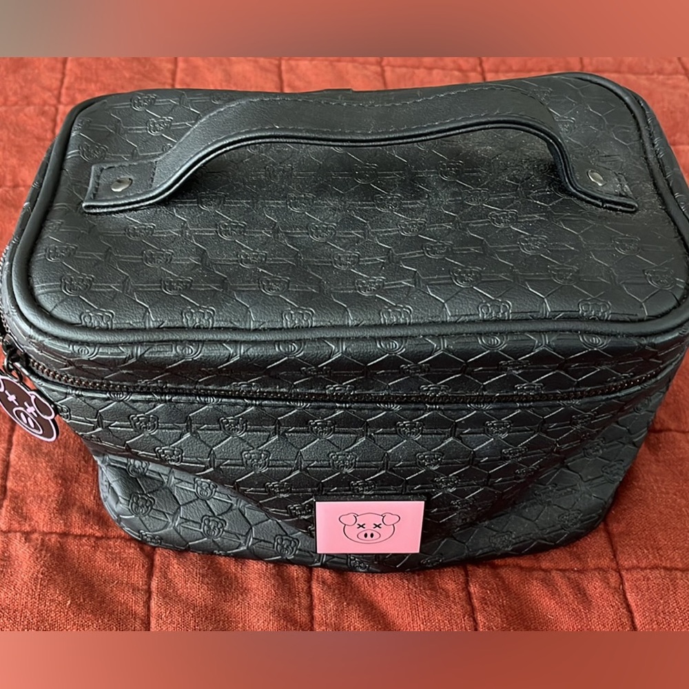 Jeffree Star Shane Dawson Pig Makeup Bag